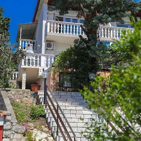 Apartment Mare Crikvenica Bagian luar foto