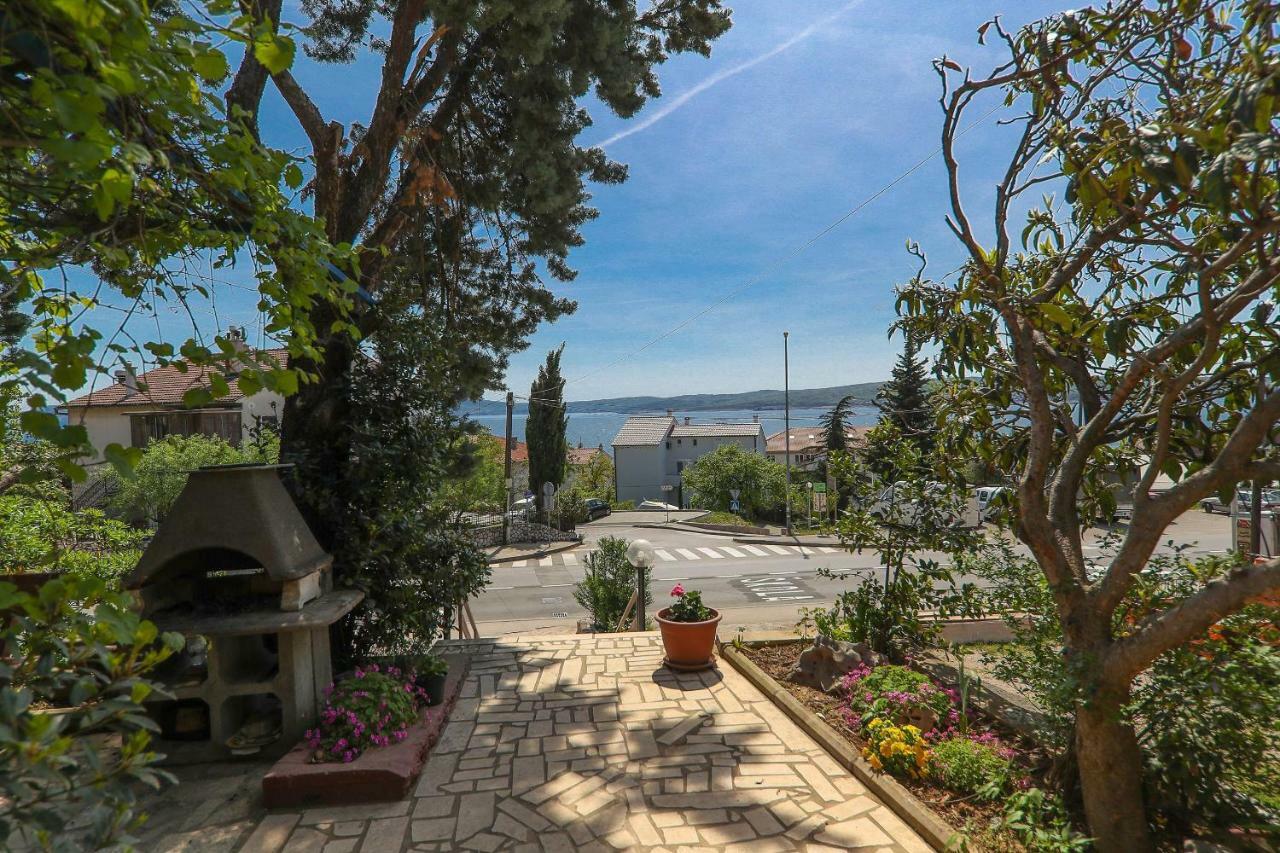 Apartment Mare Crikvenica Bagian luar foto