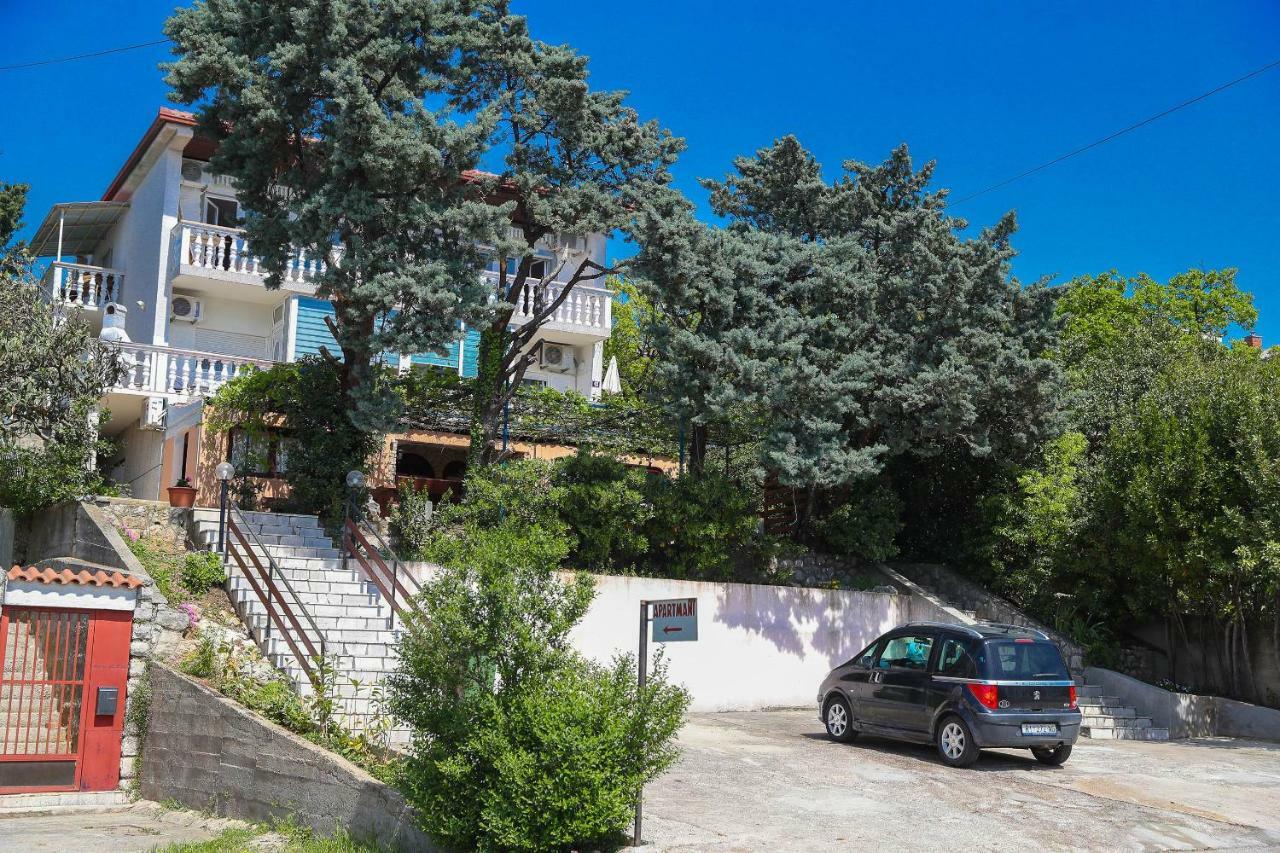 Apartment Mare Crikvenica Bagian luar foto