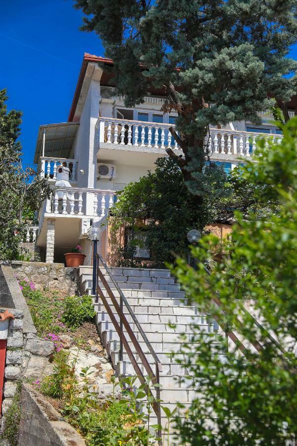 Apartment Mare Crikvenica Bagian luar foto